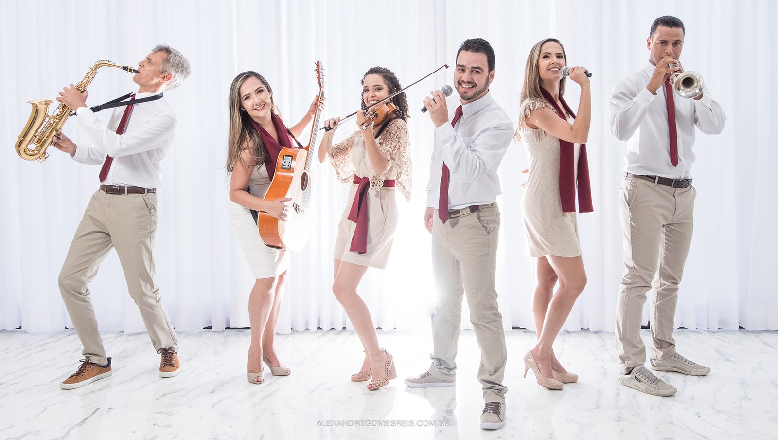 Fundo Sustenido Grupo Musical